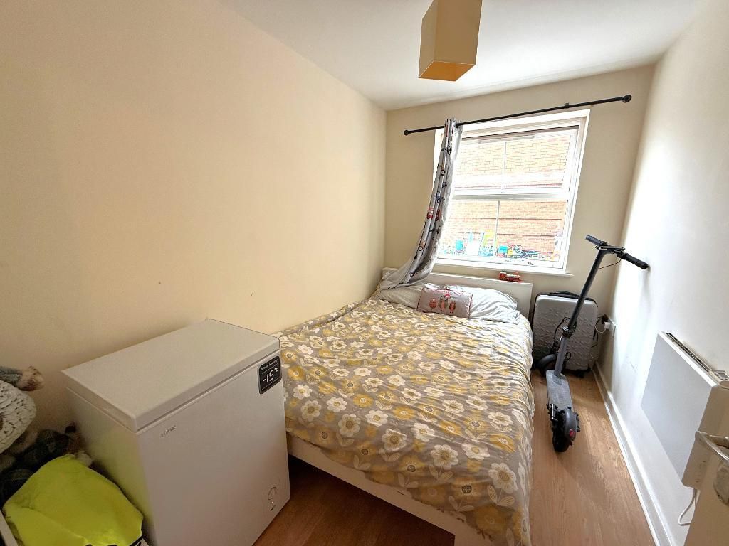 Additional image 6 of 2 bed flat for saleHolly Street, South Luton, Luton, Bedfordshire LU1