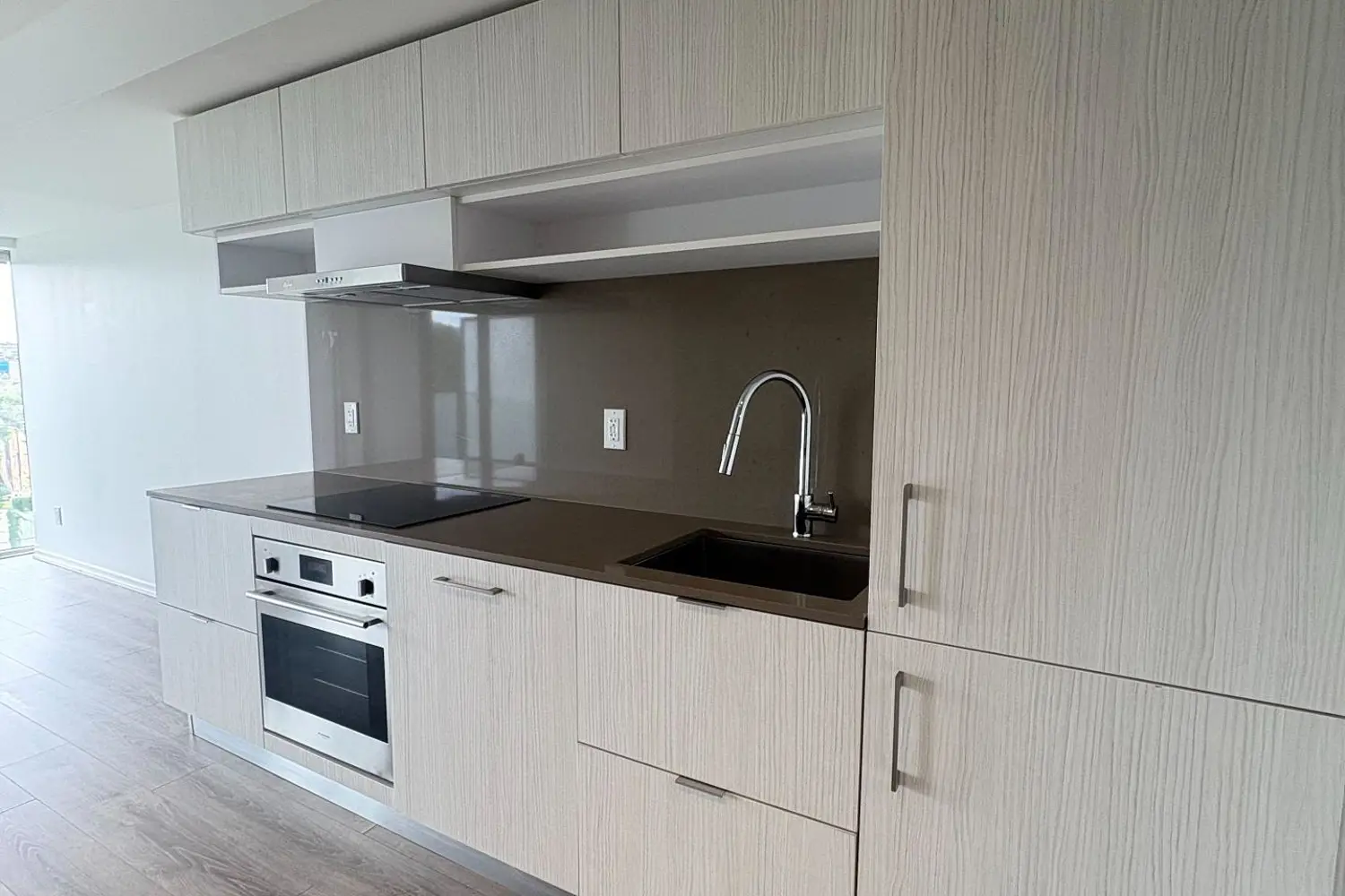 Additional image 6 of 8 Hillsdale Avenue 735