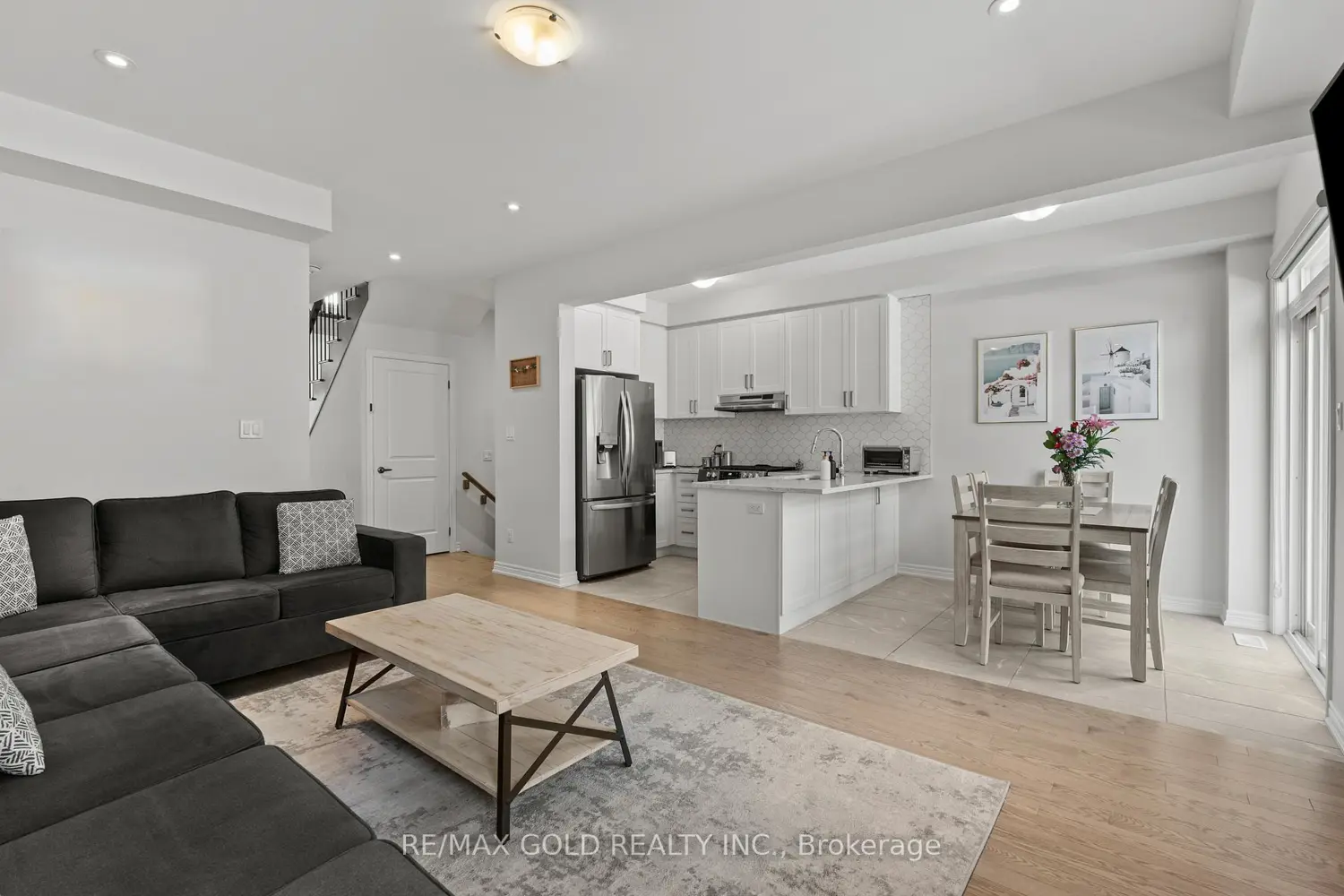 Additional image 8 of 59 Folgate Crescent