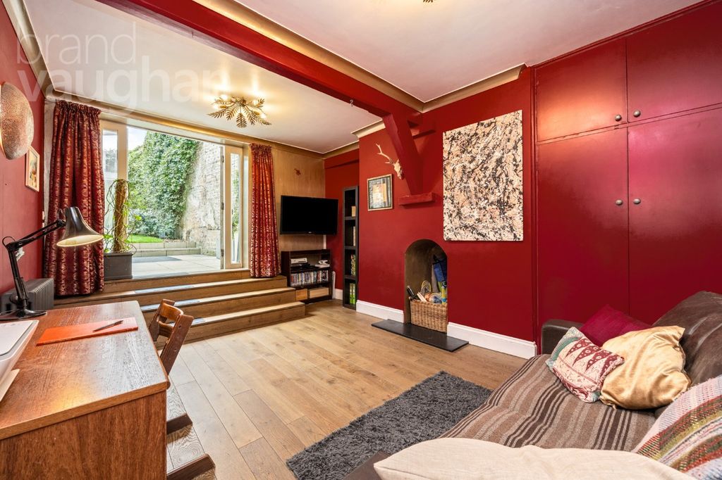 Additional image 6 of 3 bed flat for saleLewes Crescent, Brighton, East Sussex BN2