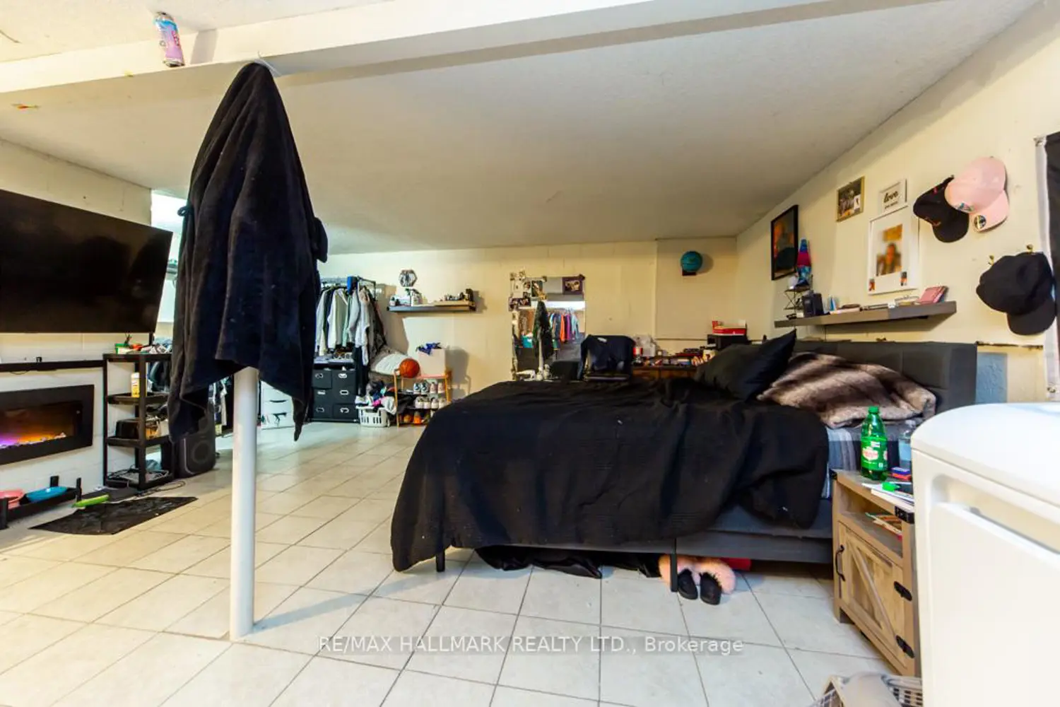 Additional image 12 of 1010 Glen Street 41