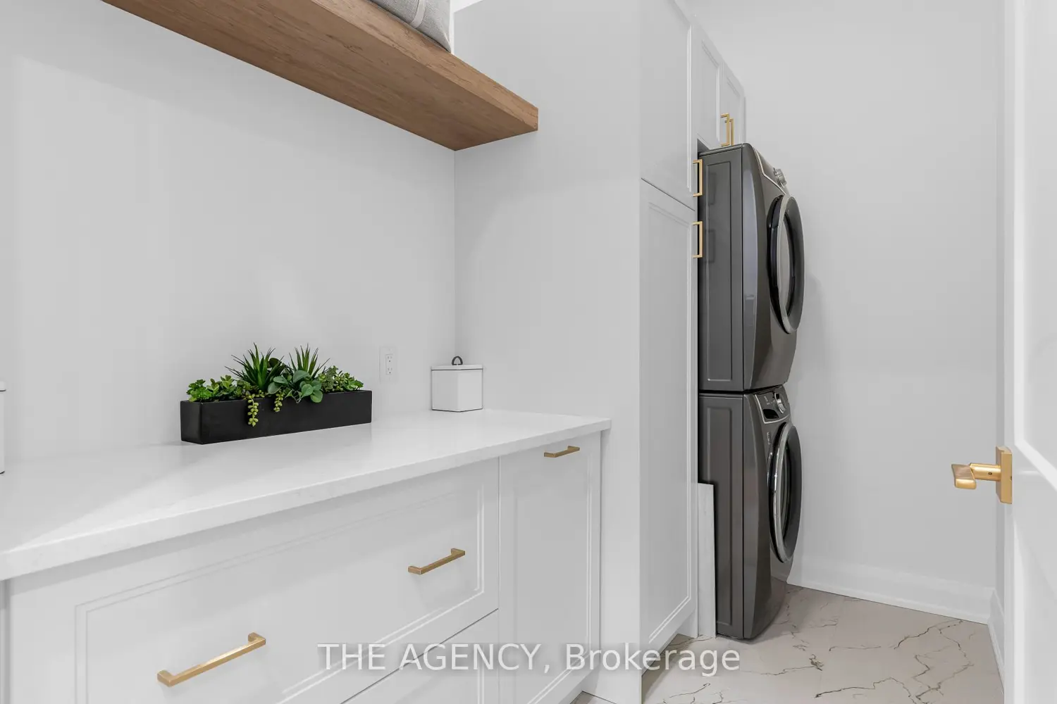 Additional image 9 of 2 Arbourvale Common 102