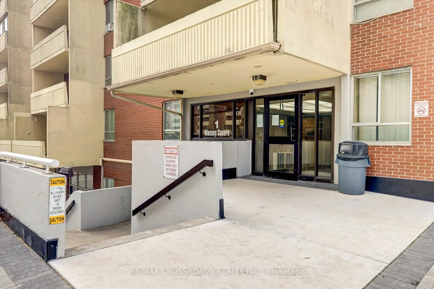 Additional image 4 of 1 Massey Square 1109