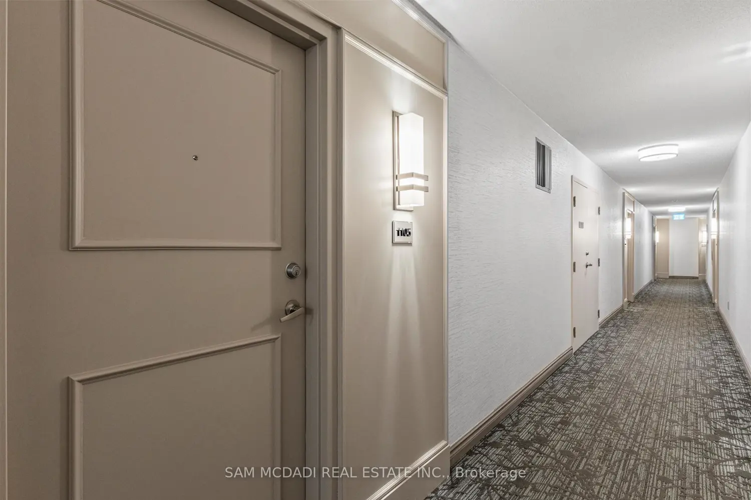 Additional image 3 of 75 King Street 1105