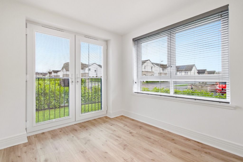 Additional image 2 of 2 bed flat for saleCastlegate Avenue, Dumbarton, West Dunbartonshire G82