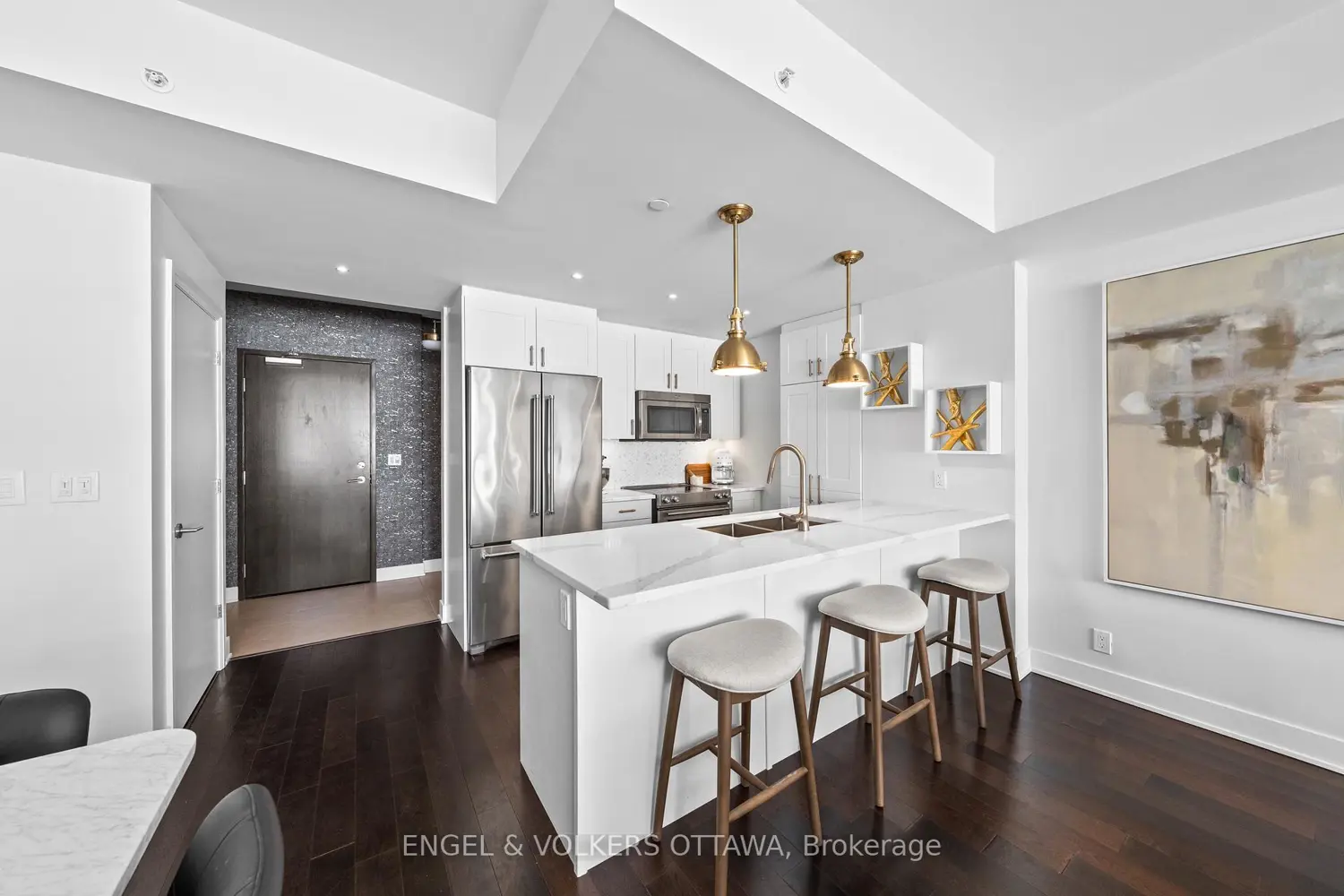 Additional image 3 of 1035 Bank Street 110