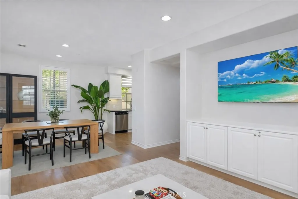 Additional image 7 of 131 Silverado, Irvine, CA 92618