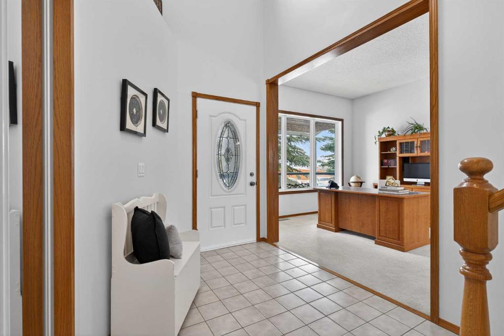 Additional image 4 of 677 Hawkwood Boulevard NW, Calgary, AB, T3G 2V6