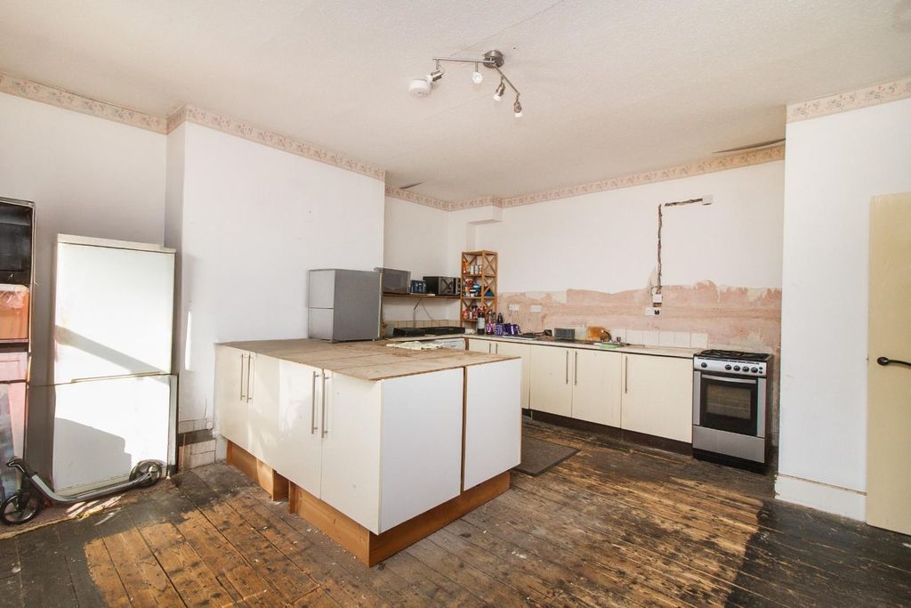 Additional image 5 of 3 bed maisonette for salePercy Gardens, North Shields NE30