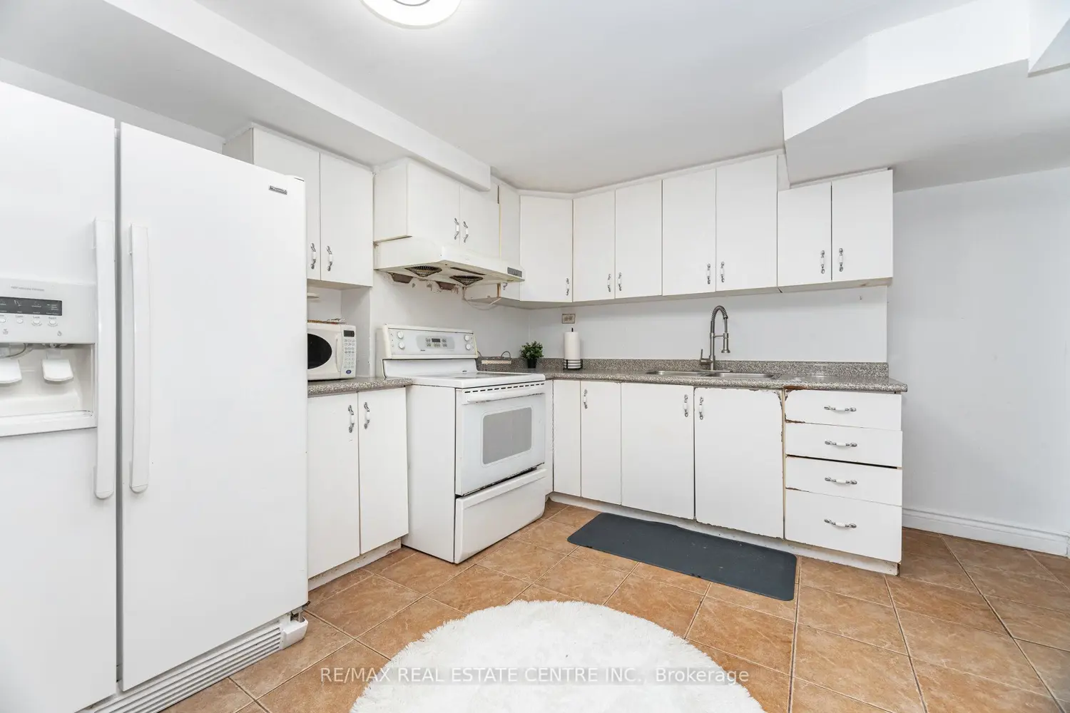 Additional image 13 of 44 Abelard Avenue