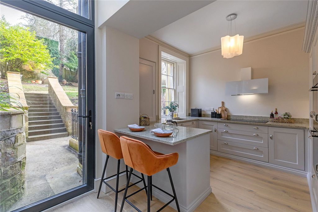 2 bed flat for saleApartment 1, 1 Sion Hill Place, Bath, Somerset BA1