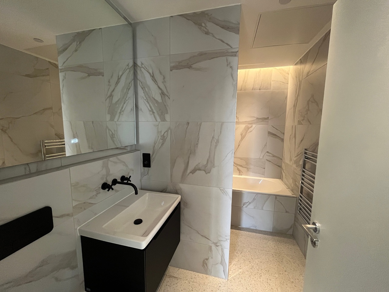 Additional image 25 of 3 Bed Flat, Cluny Mews, SW5, N1 7GU