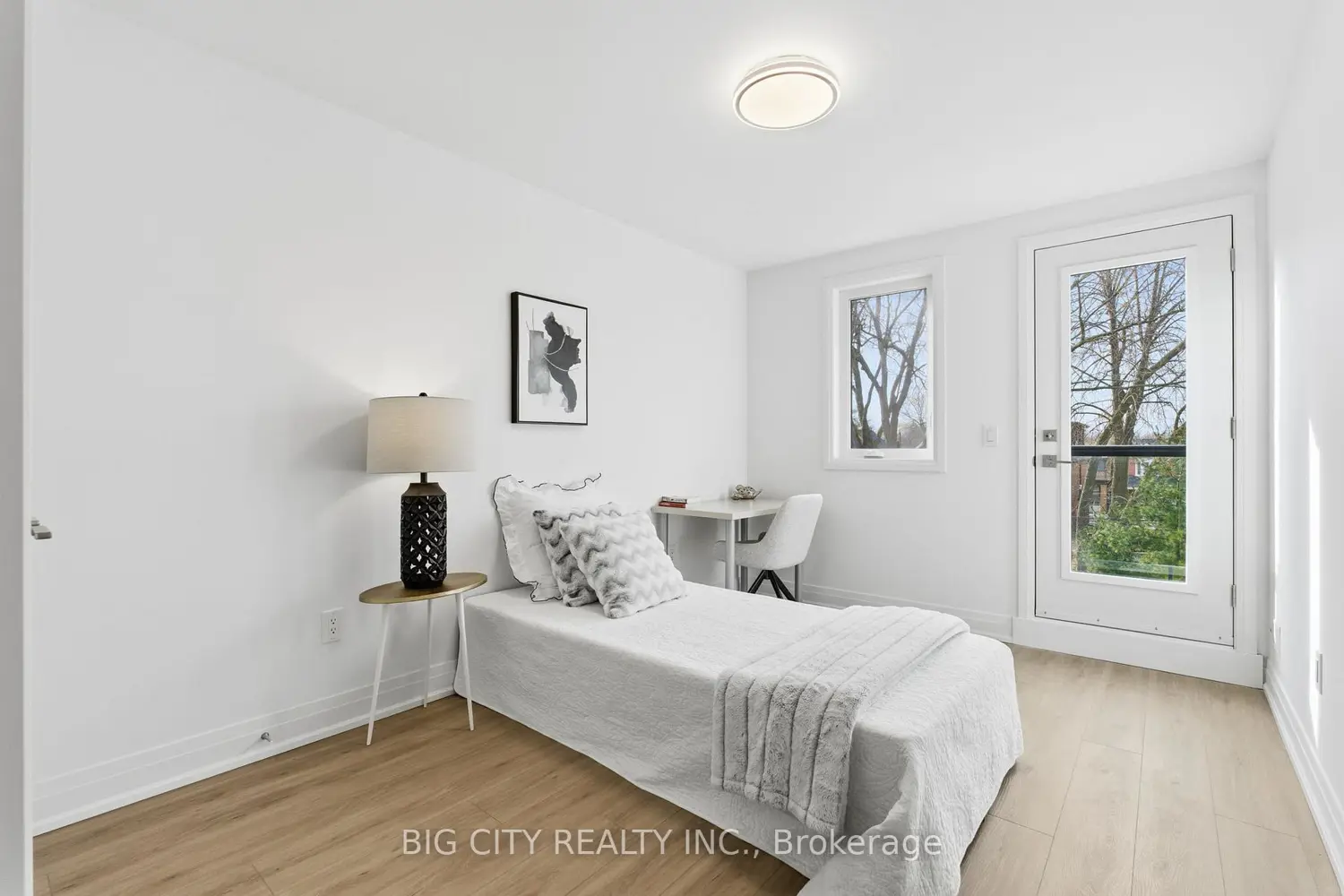 Additional image 12 of 68 Westholme Avenue 3