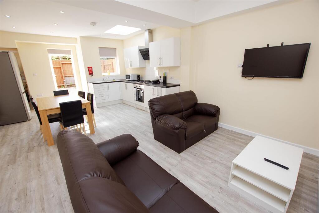 Additional image 8 of Raddlebarn Road, Birmingham, West Midlands, B29