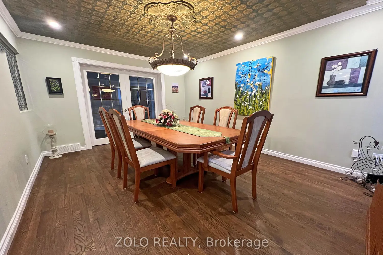 Additional image 5 of 736 Hauteview Crescent