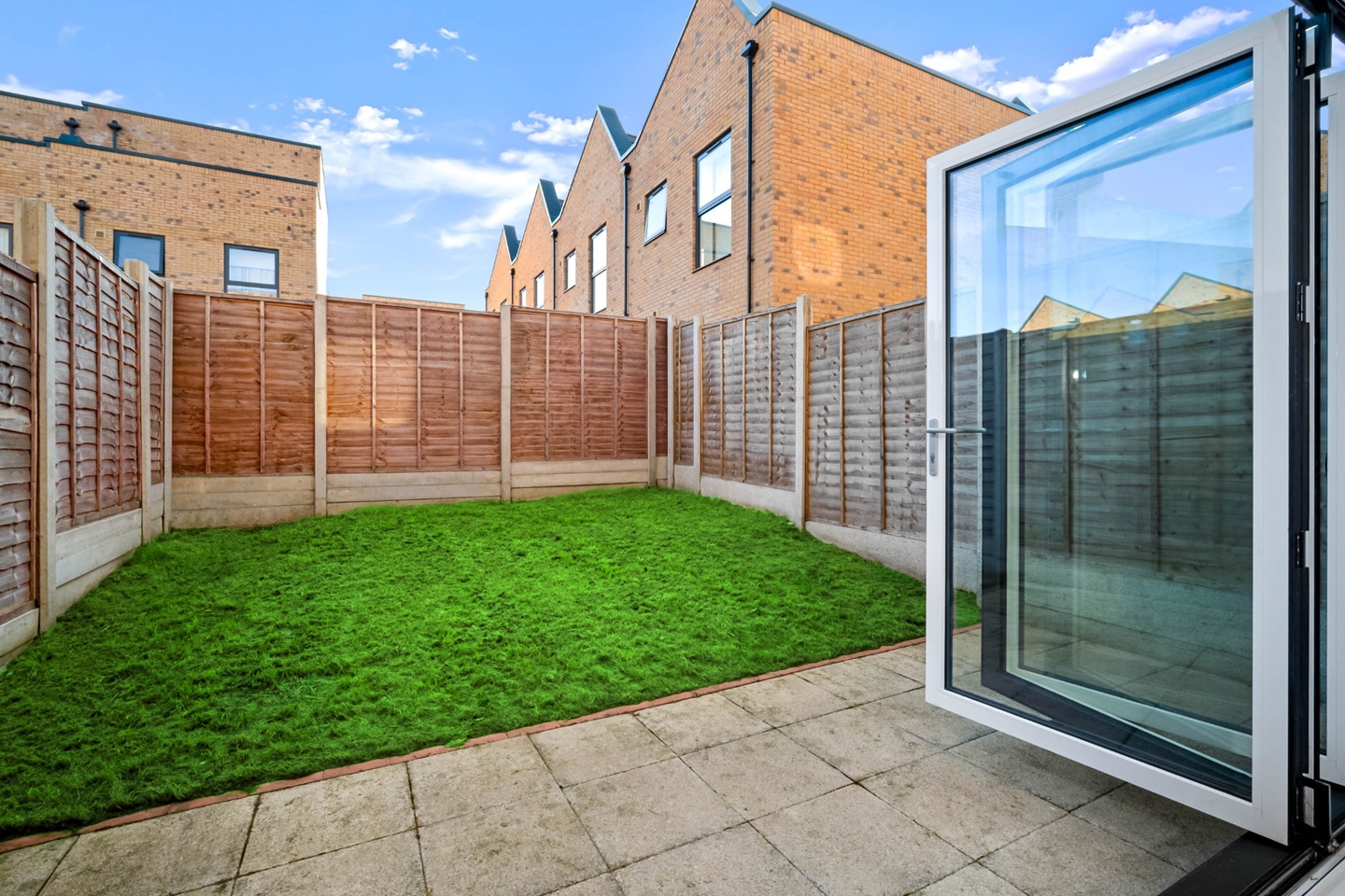 Additional image 8 of 4 Bed Terraced House, Soho Loop St, B18, N1 7GU