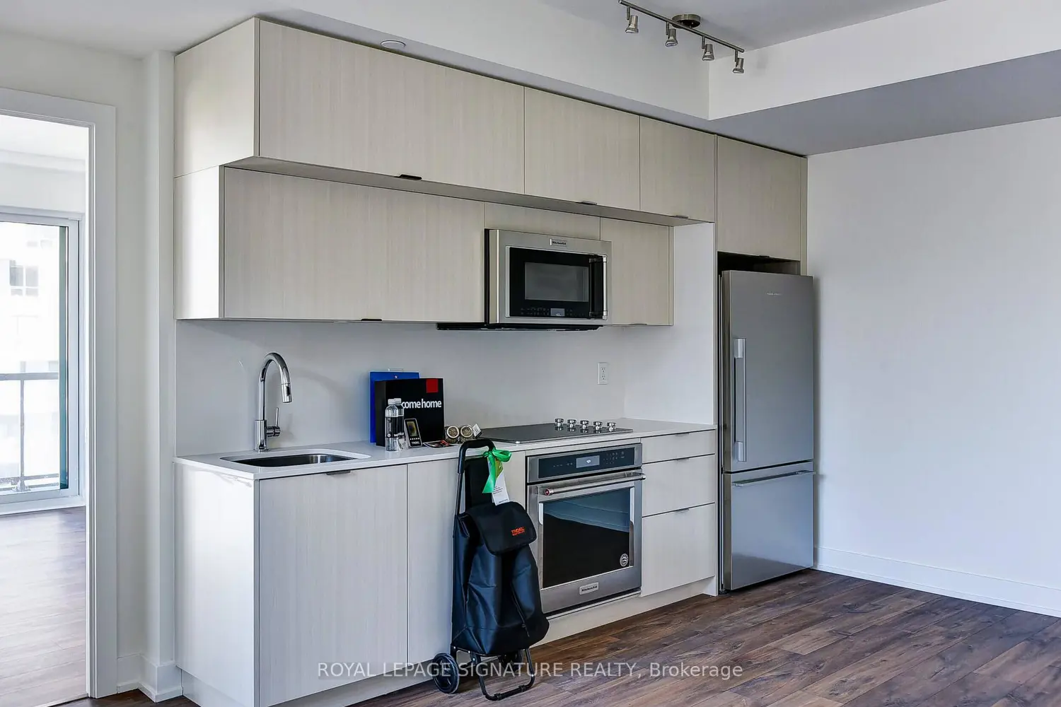 Additional image 8 of 80 Vanauley Street 506