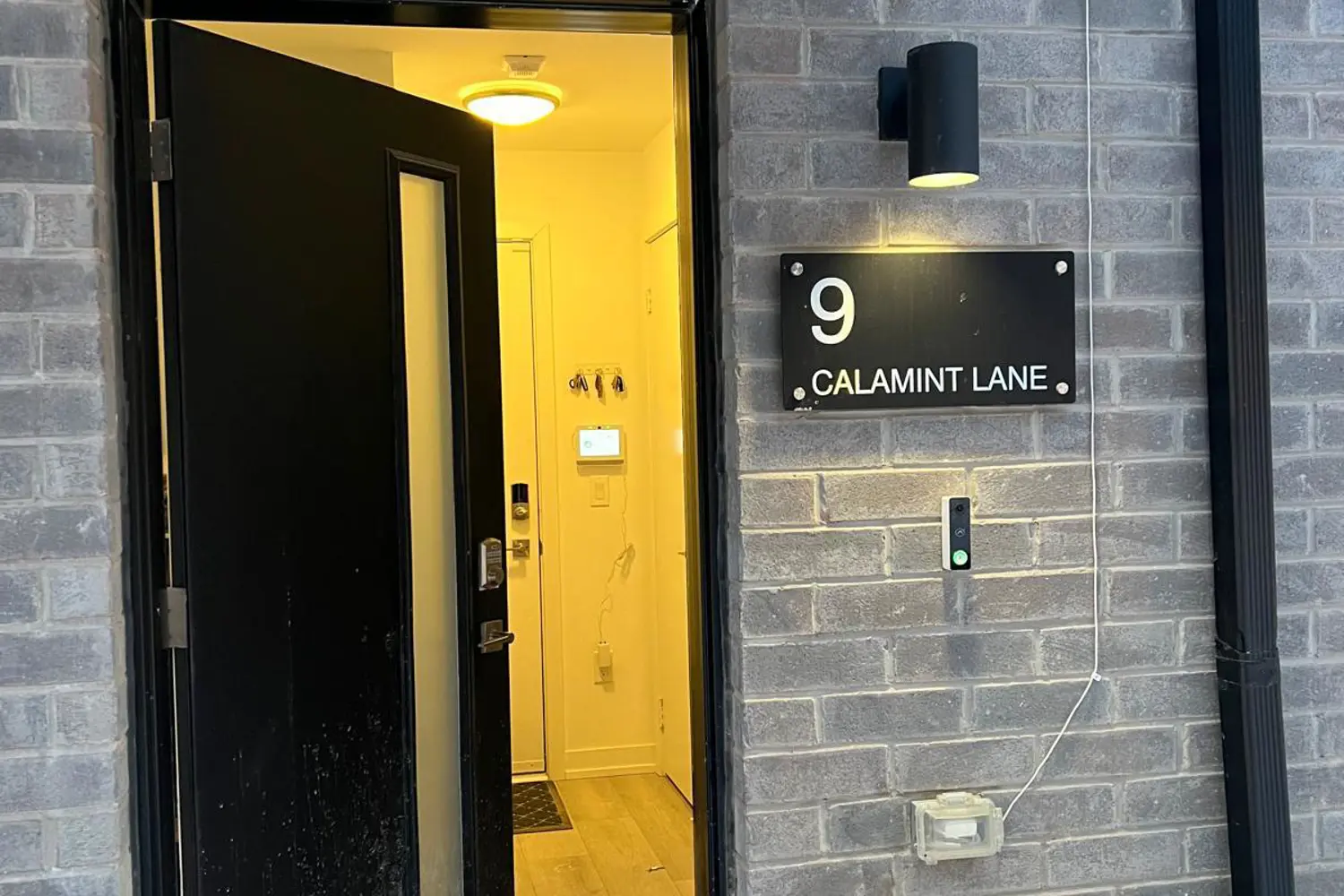 9 Calamint Lane photo 2