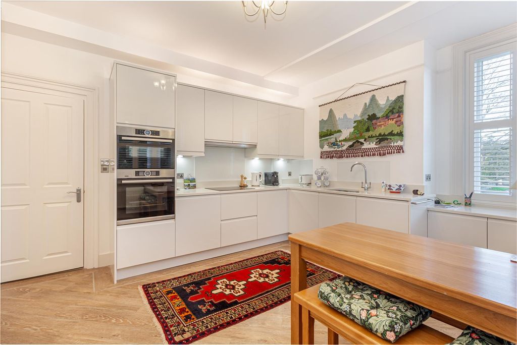 Additional image 3 of 3 bed flat for saleVictoria Road, Malvern WR14