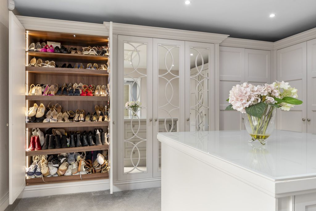 Additional image 19 of 6 bed detached house for saleWawensmere Road, Henley-In-Arden B95