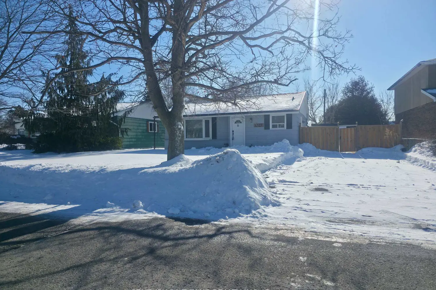 1327 Commerce Street