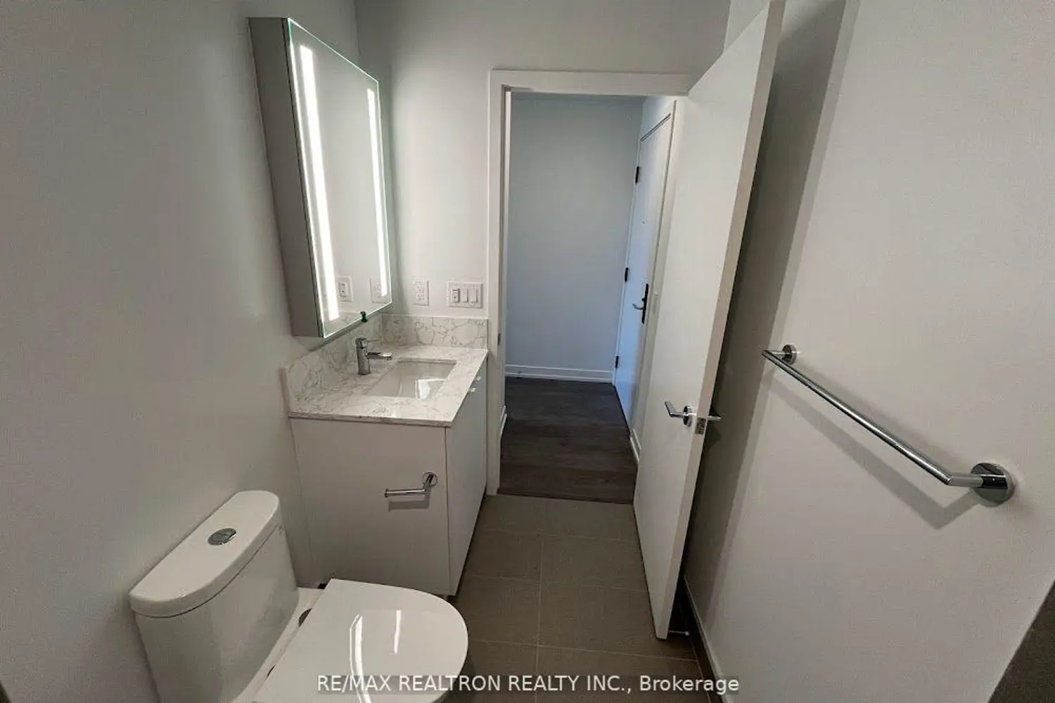 Additional image 17 of 270 Dufferin Street 619