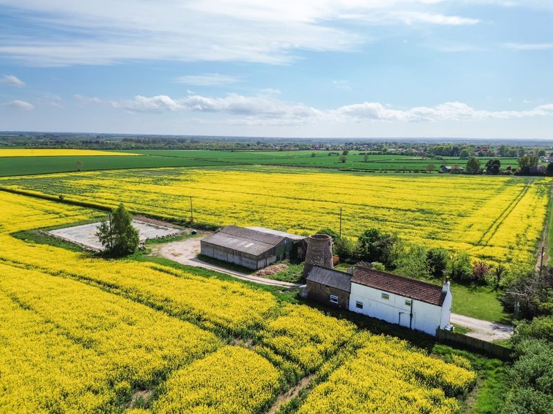 4 bed property for saleNafferton, Driffield YO25 photo 5
