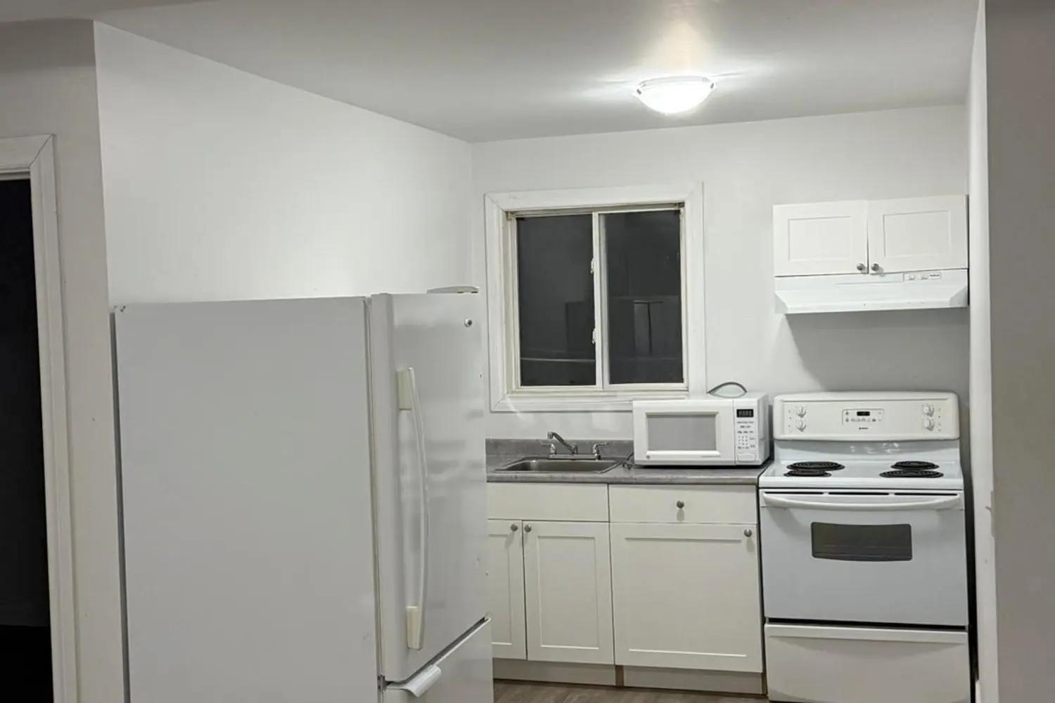 Additional image 6 of 380 Bayview Parkway