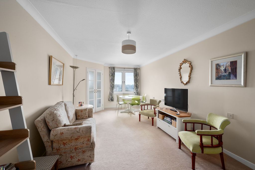 2 bed flat for saleFlat 39 St. Vincent Court, St. Vincent Street, Broughty Ferry DD5