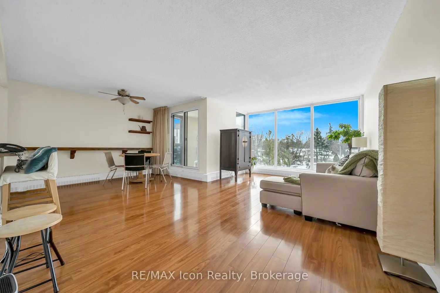 Additional image 3 of 19 Woodlawn Road 303