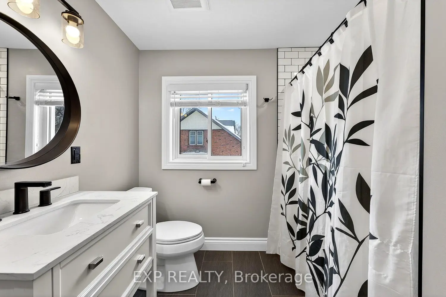 Additional image 12 of 266 Bleecker Avenue