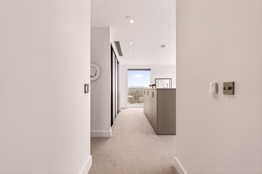 Additional image 25 of 3 bed flat for saleBrighton Road, Worthing, West Sussex BN11