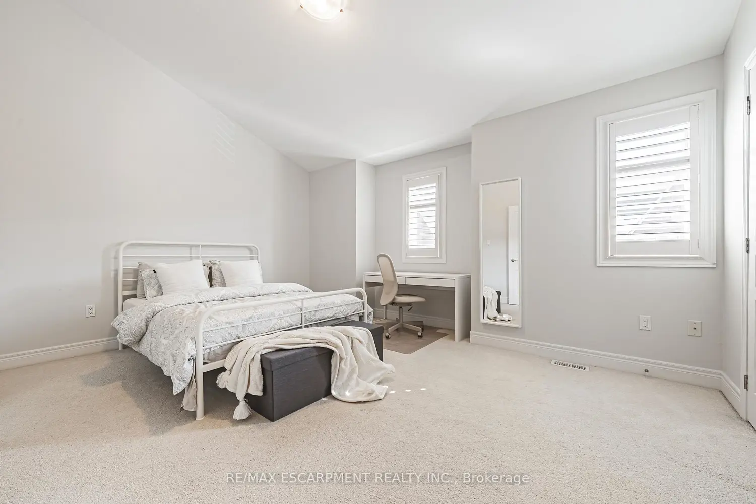 Additional image 12 of 4115 Upper Middle Road 8