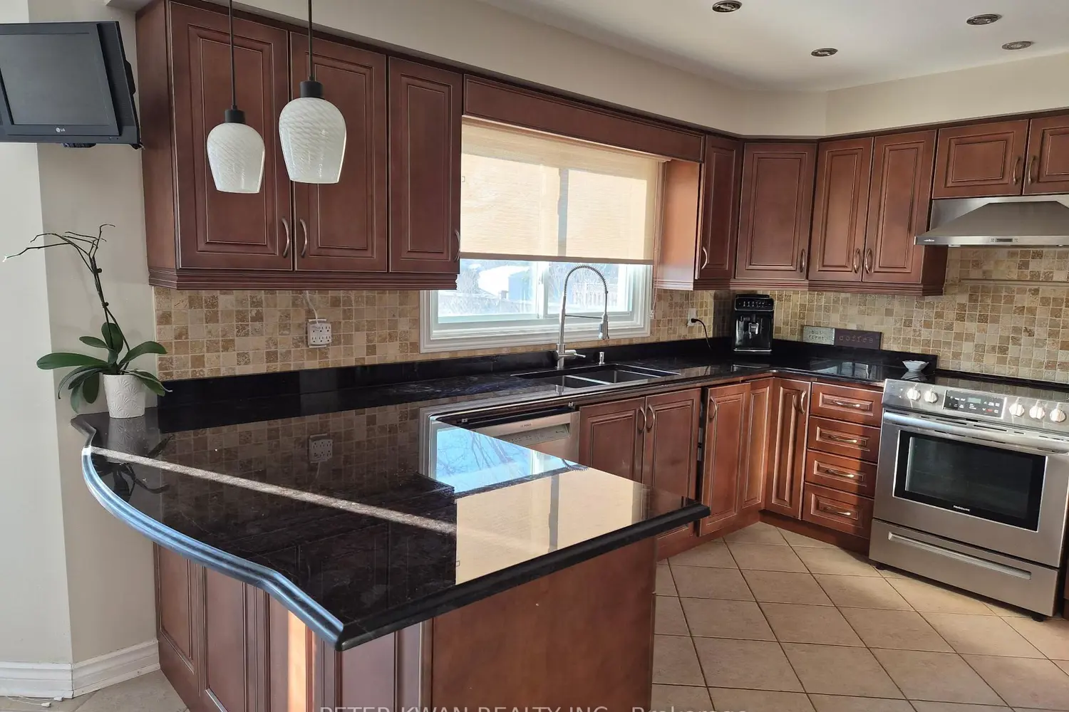 Additional image 7 of 20 Saratoga Road