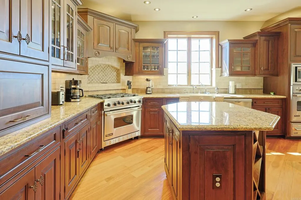 Additional image 14 of 120 C Avenue Unit 201, Coronado, CA 92118