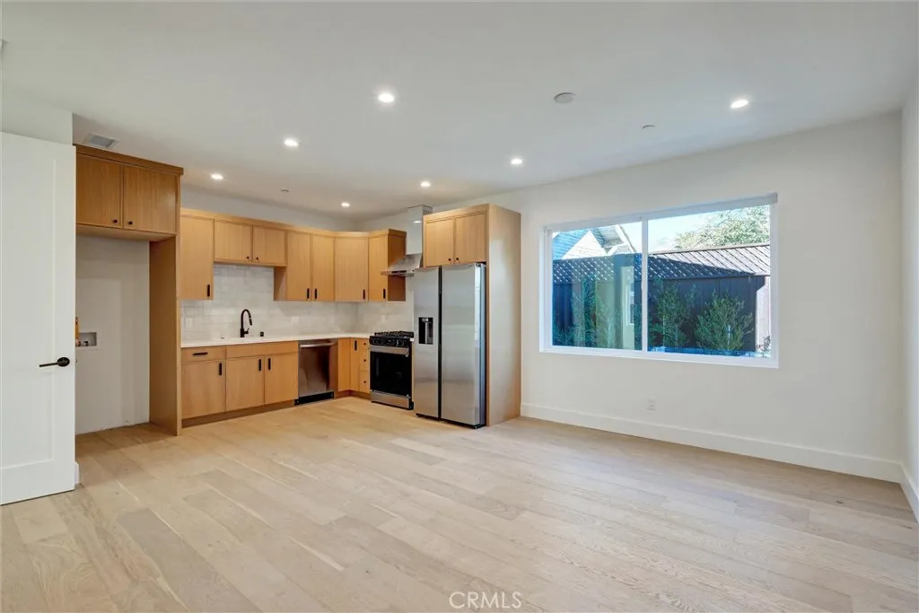 Additional image 12 of 1690 N Sierra Bonia Avenue, Pasadena, CA 91104