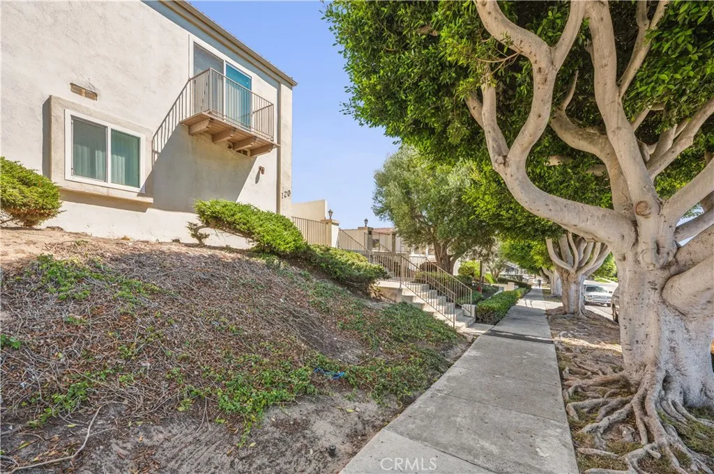 Additional image 31 of 120 S Francisca Avenue Unit 16, Redondo Beach, CA 90277