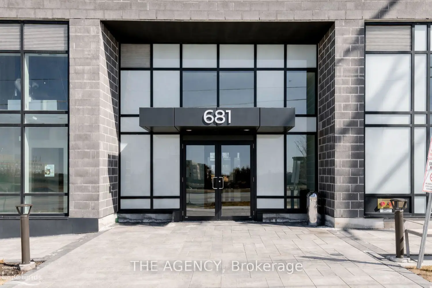 Additional image 3 of 681 Yonge Street 327