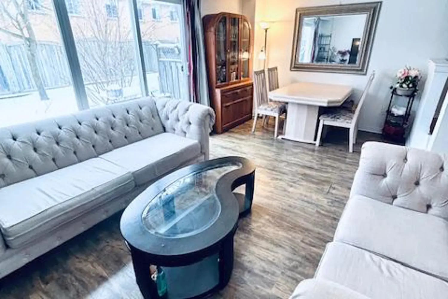 Additional image 8 of 925 Bayly Street 7