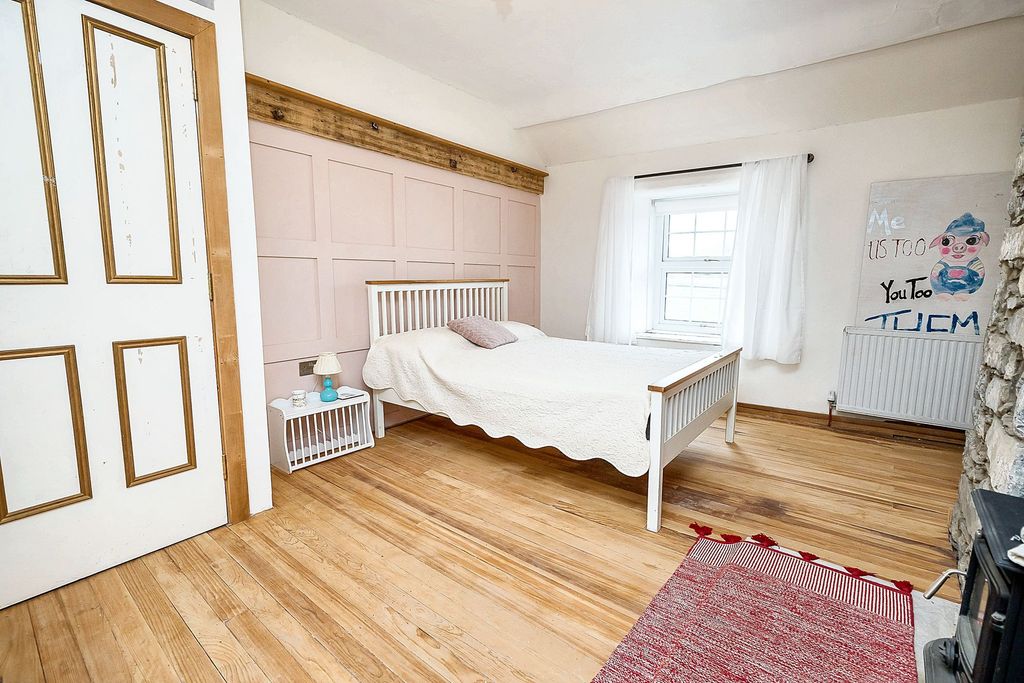 Additional image 37 of 5 bed semi-detached house for saleHigh Street, Conwy LL32