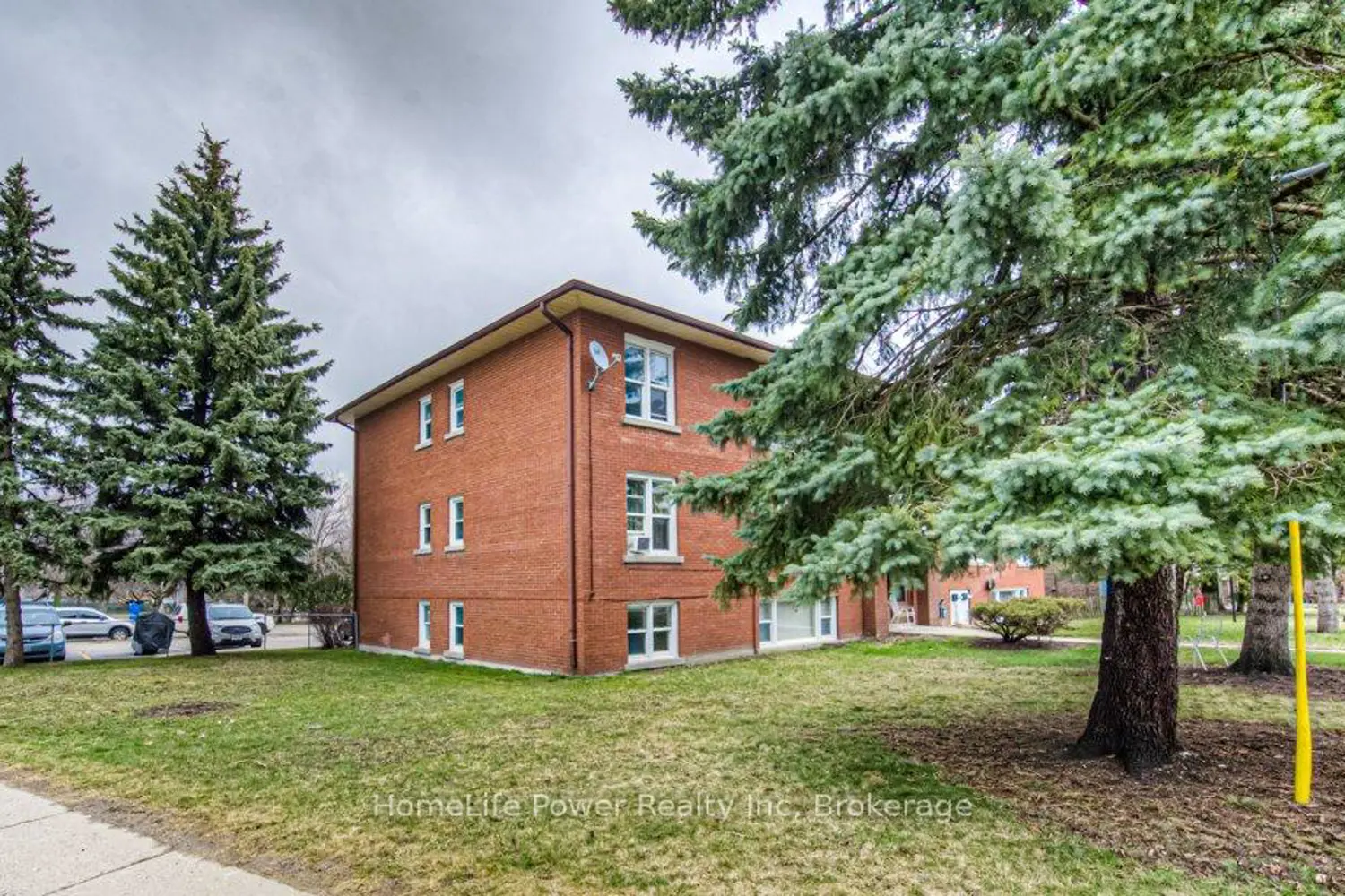 Additional image 3 of 15 Floral Crescent