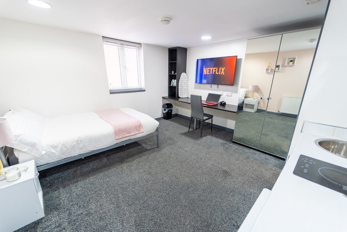 Studio Flat, Birmingham, B29, N1 7GU