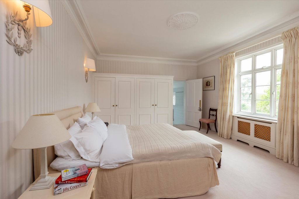 Additional image 14 of 7 bed detached house for saleGuildford Road, Broadbridge Heath, Horsham, West Sussex RH12