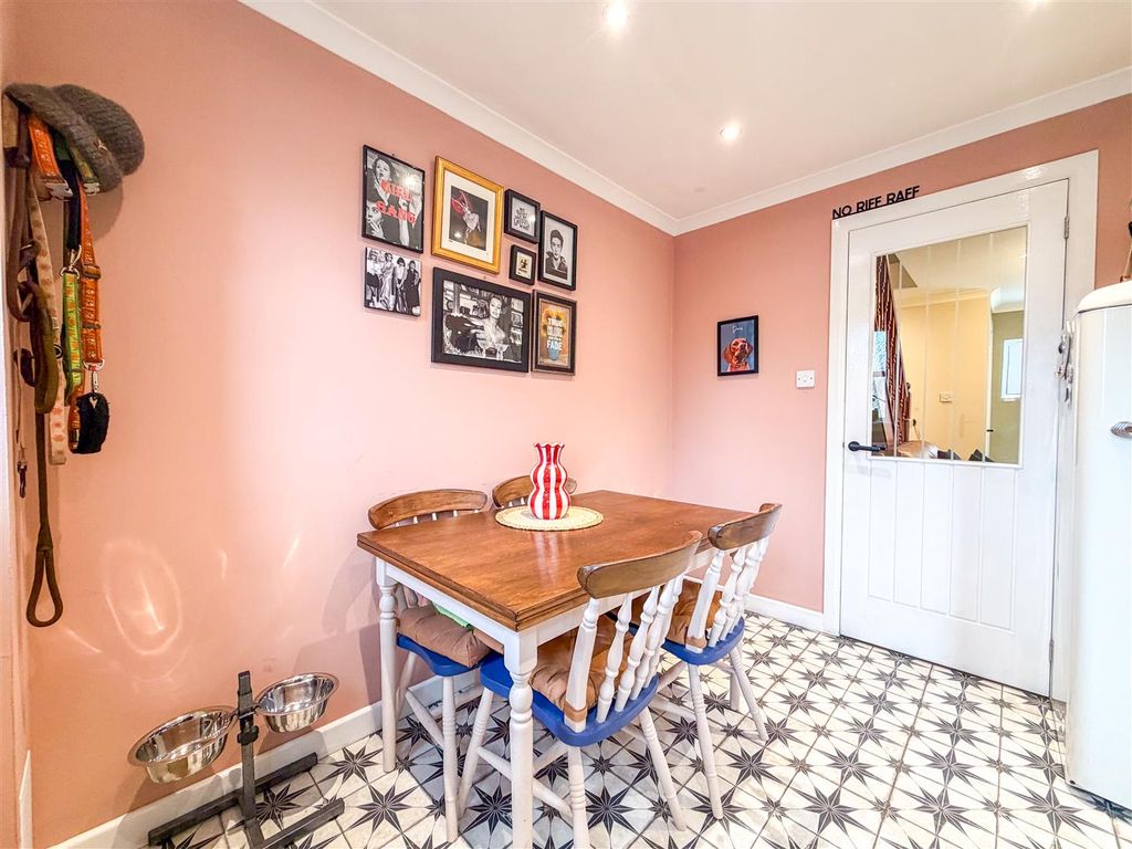 Additional image 7 of 3 bed terraced house for saleDunlop Place, Strathaven ML10