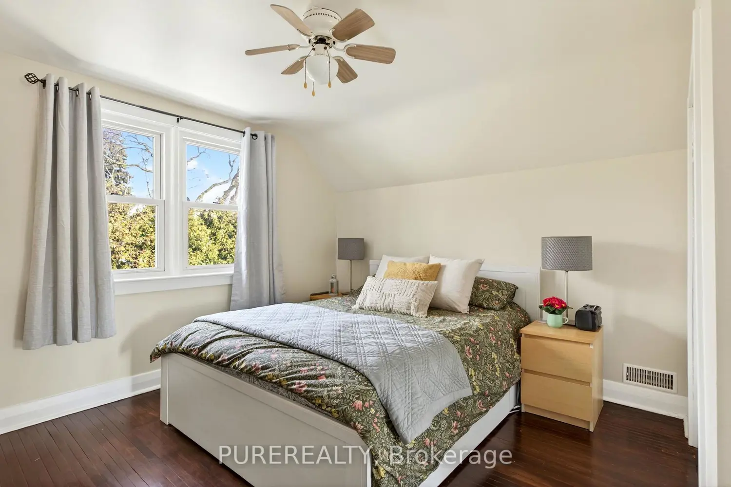 Additional image 8 of 2067 Maplewood Drive