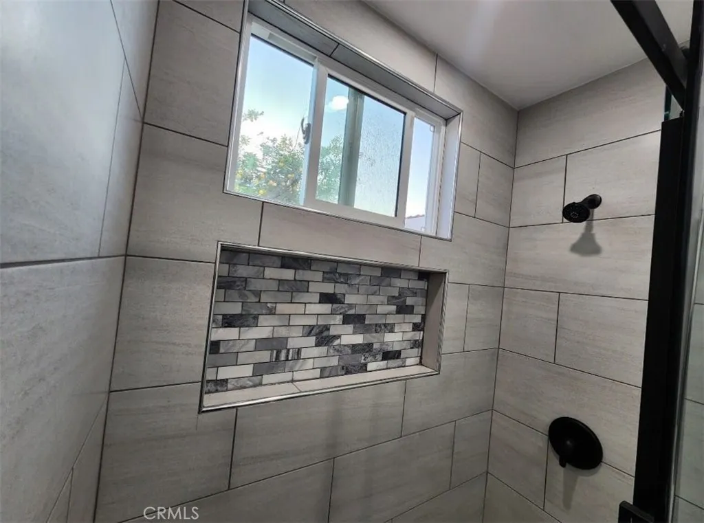 Additional image 21 of 714 W 95th St, Los Angeles, CA 90044