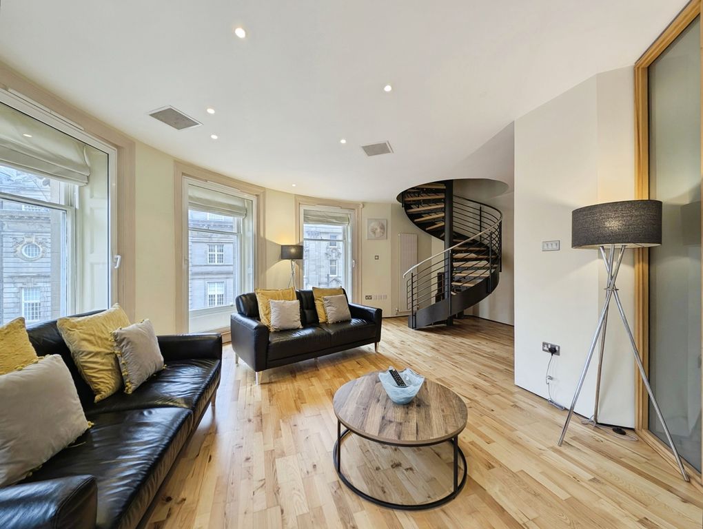3 bed flat for saleGrey Street, Newcastle Upon Tyne, Tyne And Wear NE1