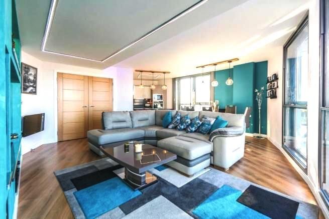 2 bed flat for saleCentenary Plaza, Birmingham B1