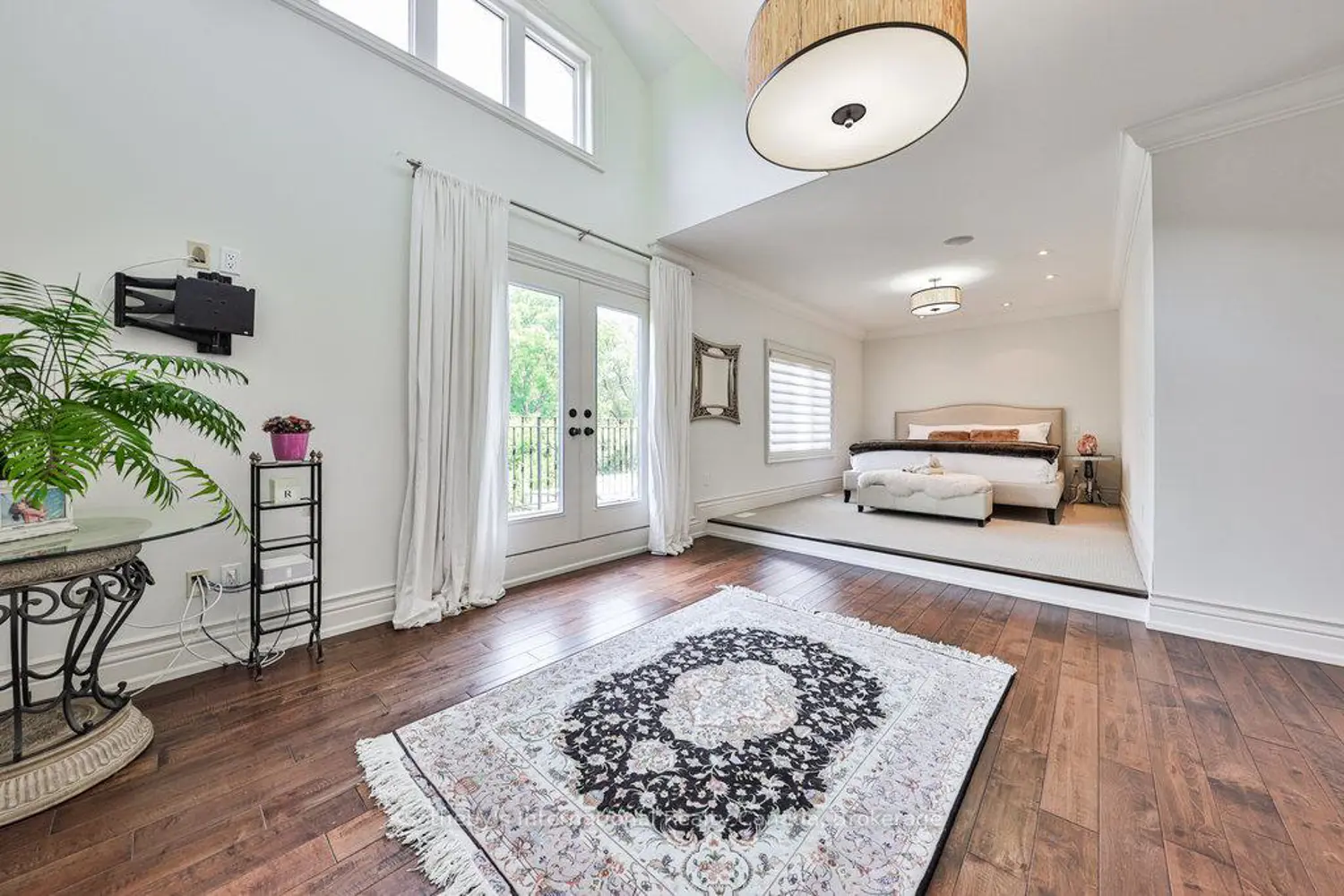 Additional image 7 of 1035 Truman Avenue