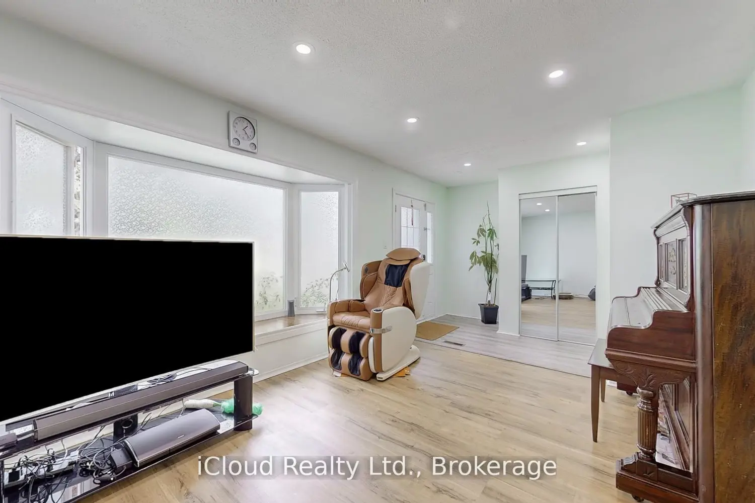 Additional image 2 of 19 Flamingo Crescent